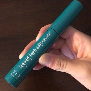 Thrive Causemetics liquid lash extension mascara